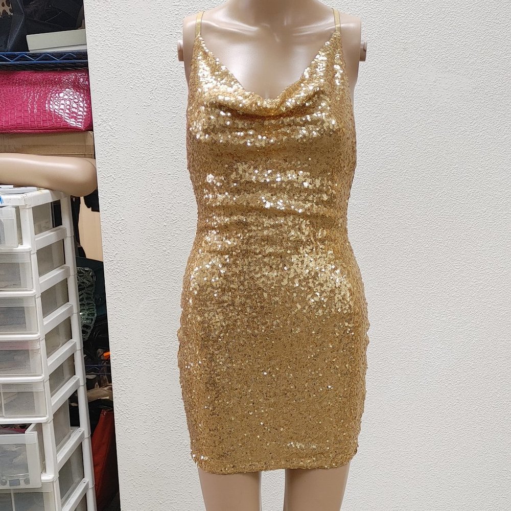 STUNNING GOLD SEQUINE PARTY DRESS BY CELEBRITY FASHION BY HERA COLLECTION SIZE S